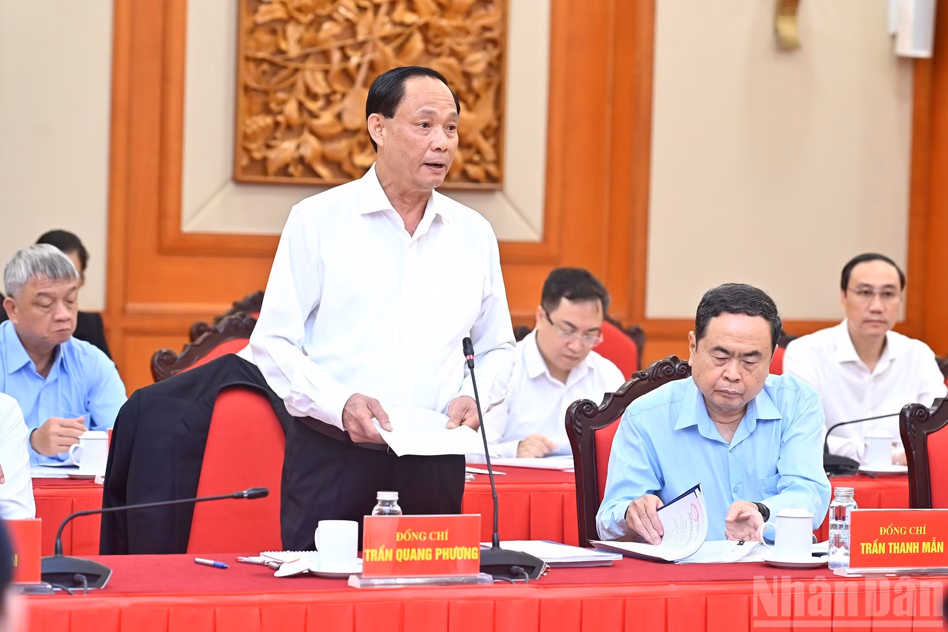 El vicepresidente de la Asamblea Nacional de Vietnam Tran Quang Phuong tiene la palabra.