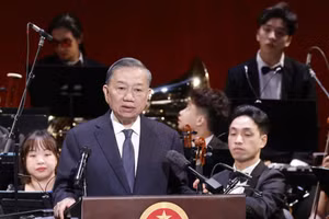 El secretario general del Partido Comunista y presidente de Vietnam, To Lam, habla en el evento. (Foto: VNA)