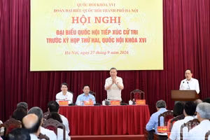 [Foto] Máximo dirigente de Vietnam se reúne con votantes en Hanói