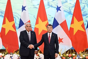 [Foto] Premier de Vietnam se reúne con presidente de Panamá