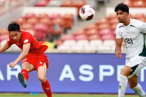 En el minuto 50, Hai Long, tras recibir un pase de Phan Tuan Tai, supera a un defensor pakistaní y empata el partido.