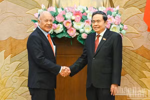 [Foto] Presidente del Legislativo vietnamita recibe a coordinador nacional del Partido del Trabajo de México