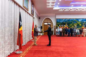 El embajador vietnamita, Pham Binh Dam, presenta sus cartas credenciales al presidente de Timor Leste, José Ramos-Horta. (Foto: VNA)