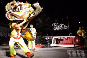 [Vídeo] Recrean danza del león en “Espectáculo Tan Da”