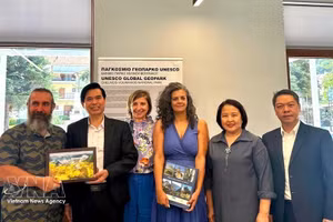 La delegación de la provincia de Lang Son se reúne con la Junta de Gestión del Geoparque Mundial de la Unesco Chelmos-Vouraikos. Foto: (Embajada de Vietnam en Grecia)