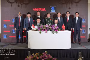 El 4 de febrero de 2026, el Grupo Militar de Industria y Telecomunicaciones de Vietnam (Viettel) celebra la ceremonia de inauguración de su oficina de representación en Singapur. (Fuente: VNA)