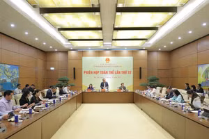 Cuarta sesión plenaria de la Comisión de Peticiones de los Ciudadanos y Supervisión, celebrada en octubre de 2025. (Foto: Quochoi.vn)