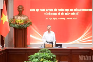 El secretario general del Partido Comunista y presidente de Vietnam, To Lam, dirige la sesión.