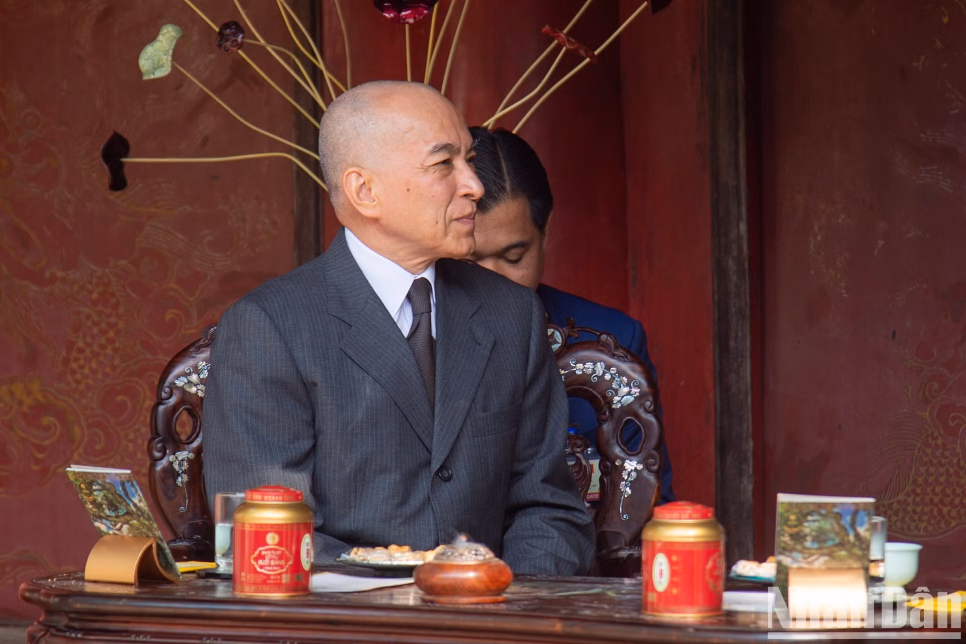 El rey camboyano Norodom Sihamoni habla en la cita.