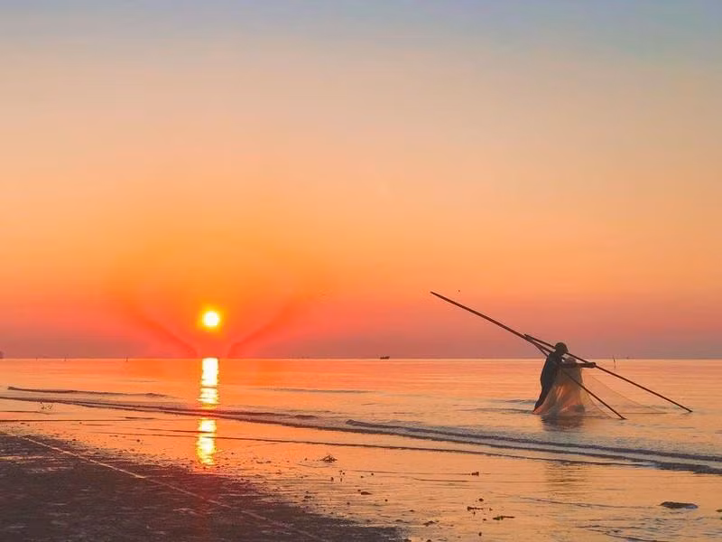 Amanecer de ensueño en la playa de Tra Co. Amanecer de ensueño en la playa de Tra Co.