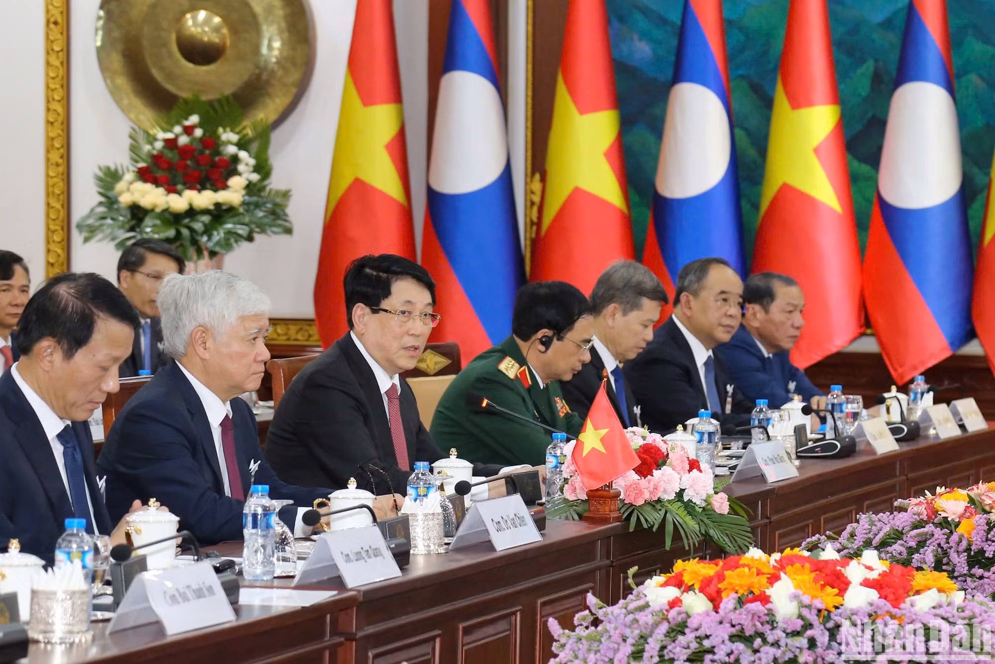 Delegación vietnamita de alto rango en las conversaciones.