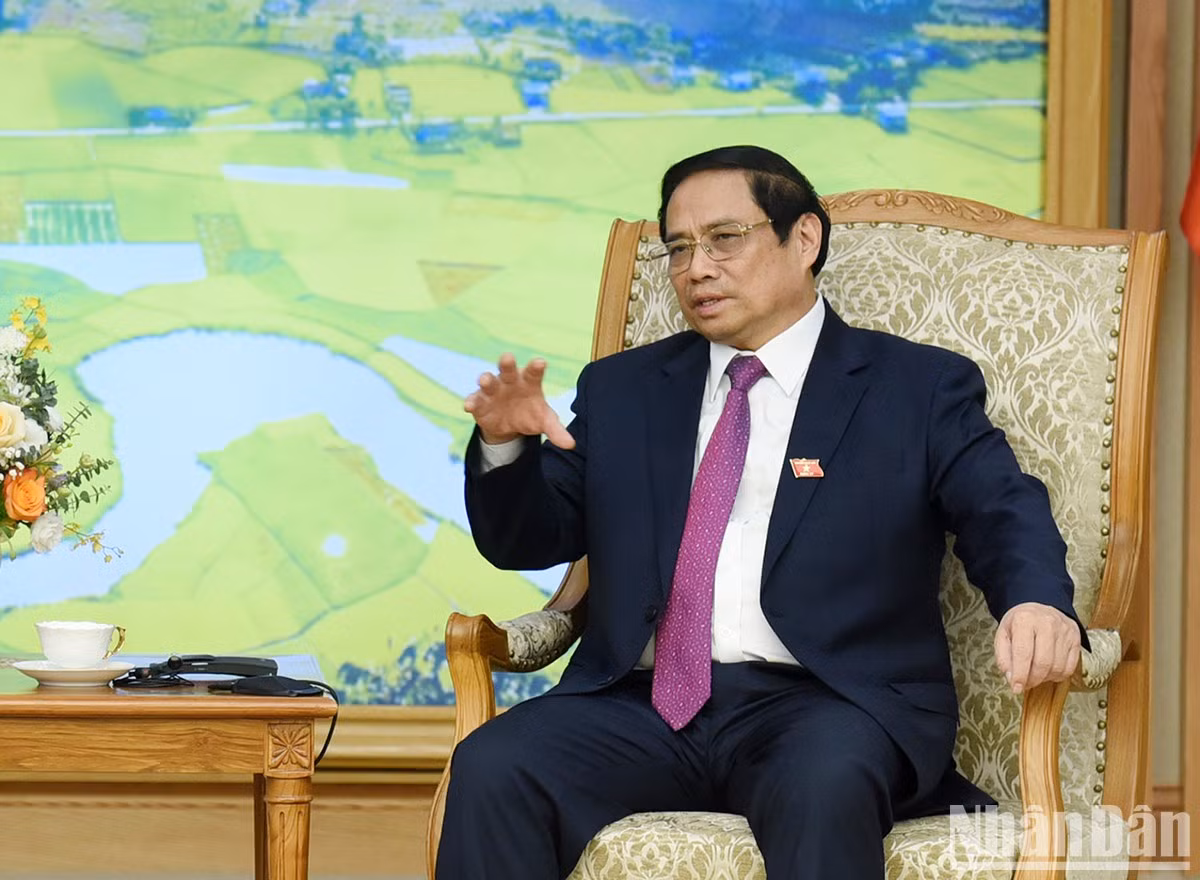 El premier vietnamita habla en la reunión.