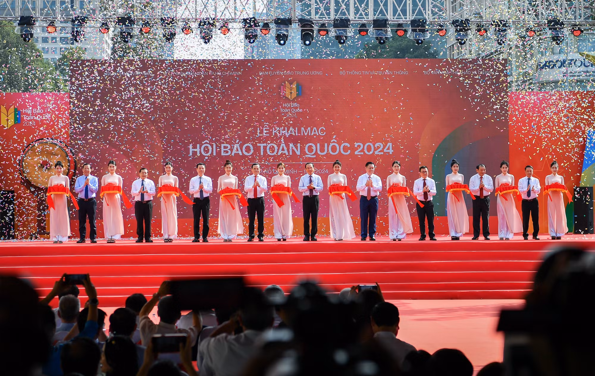 Inauguran Festival Nacional de la Prensa de Vietnam 2024