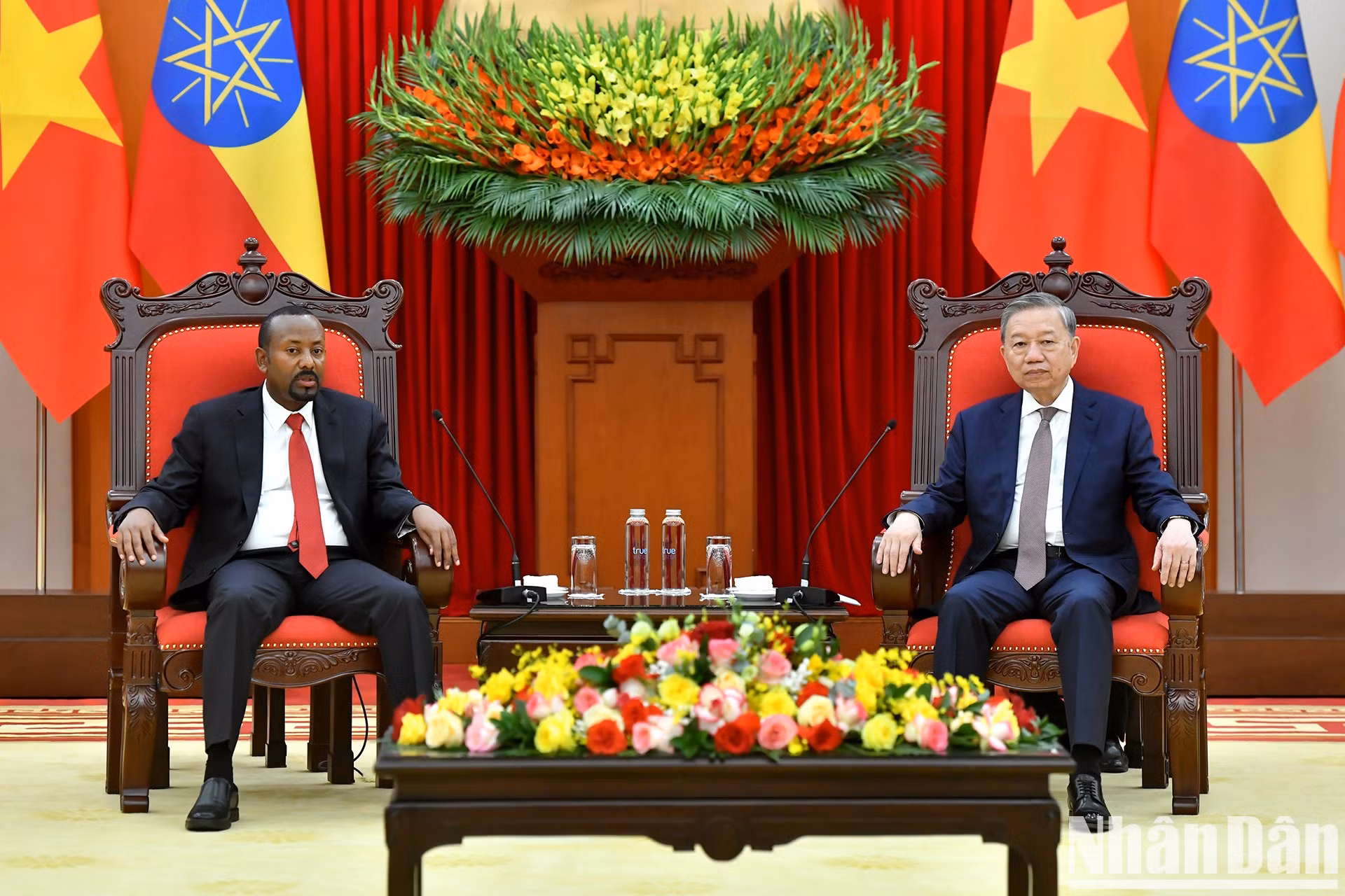 El secretario general del PCV, To Lam y el primer ministro etíope, Abiy Ahmed Alii.
