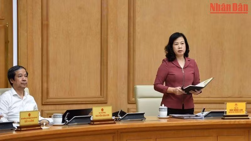 La ministra interina de Salud Pública, Dao Hong Lan, habla en la reunión. La ministra interina de Salud Pública, Dao Hong Lan, habla en la reunión.