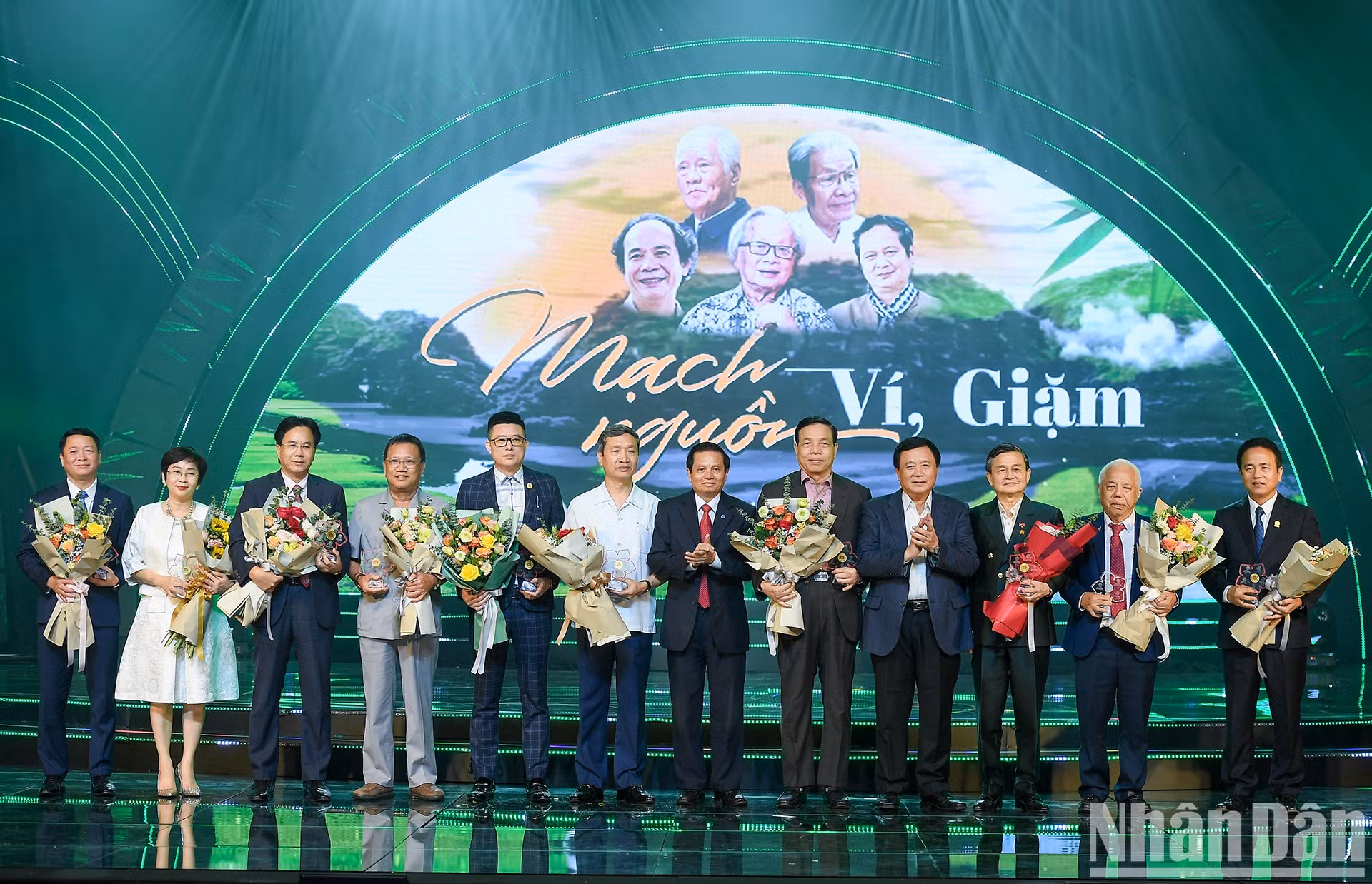 Honran a extintos músicos de Nghe An, cuna del canto Vi Giam ảnh 2