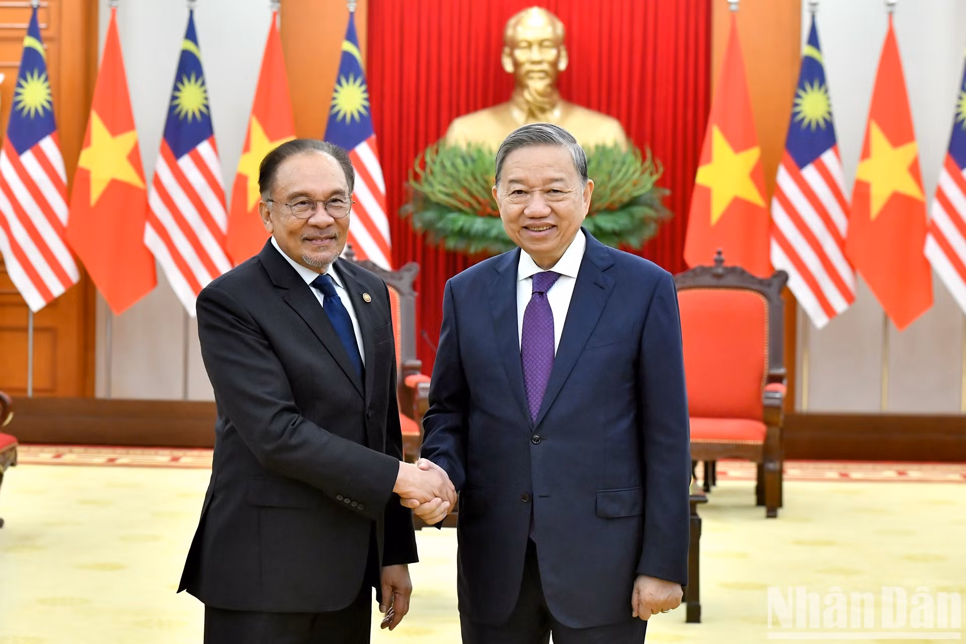 [Foto] Líder partidista vietnamita recibe al primer ministro malasio 