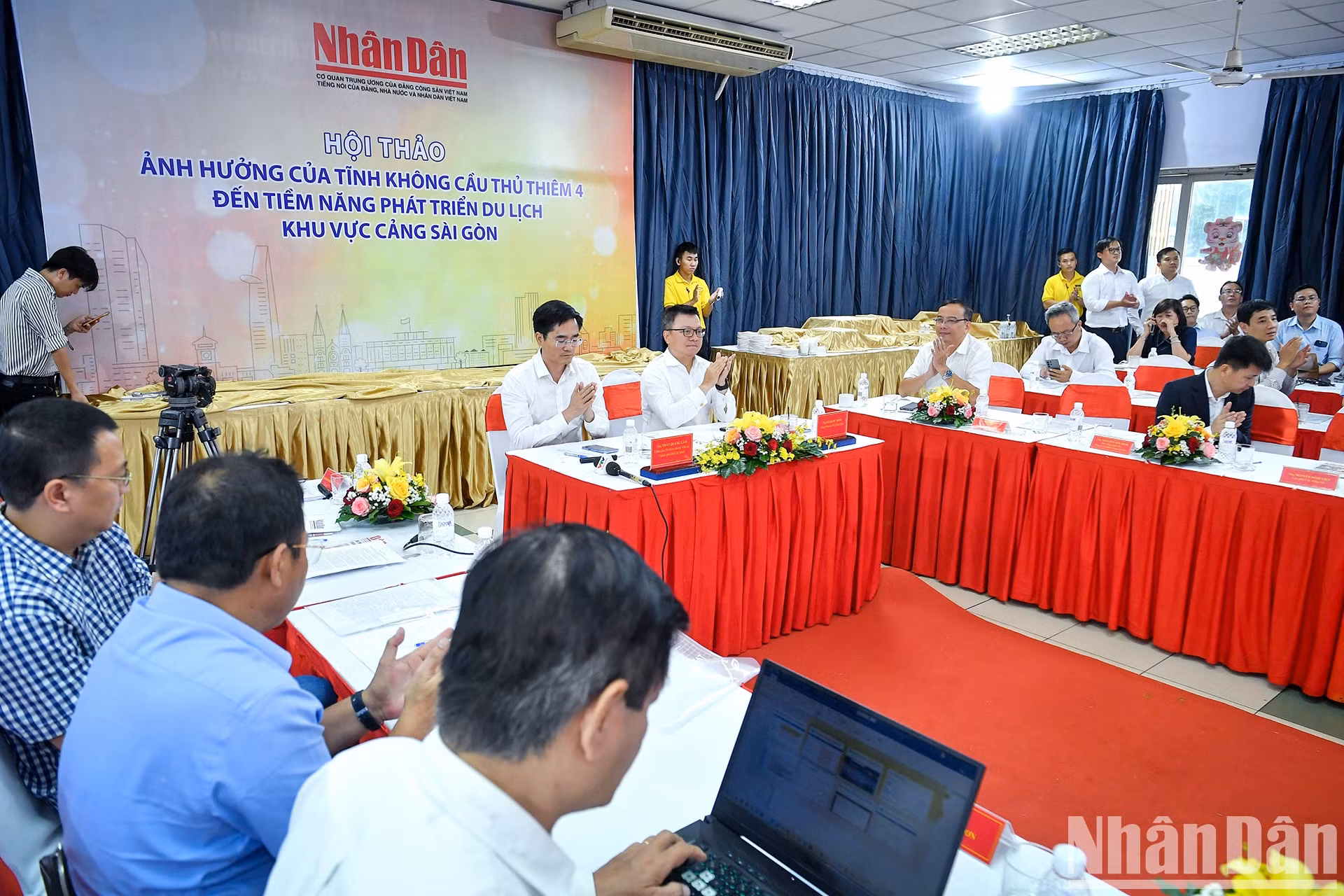 Analizan impactos del espacio libre vertical del puente Thu Thiem 4 al turismo de Ciudad Ho Chi Minh