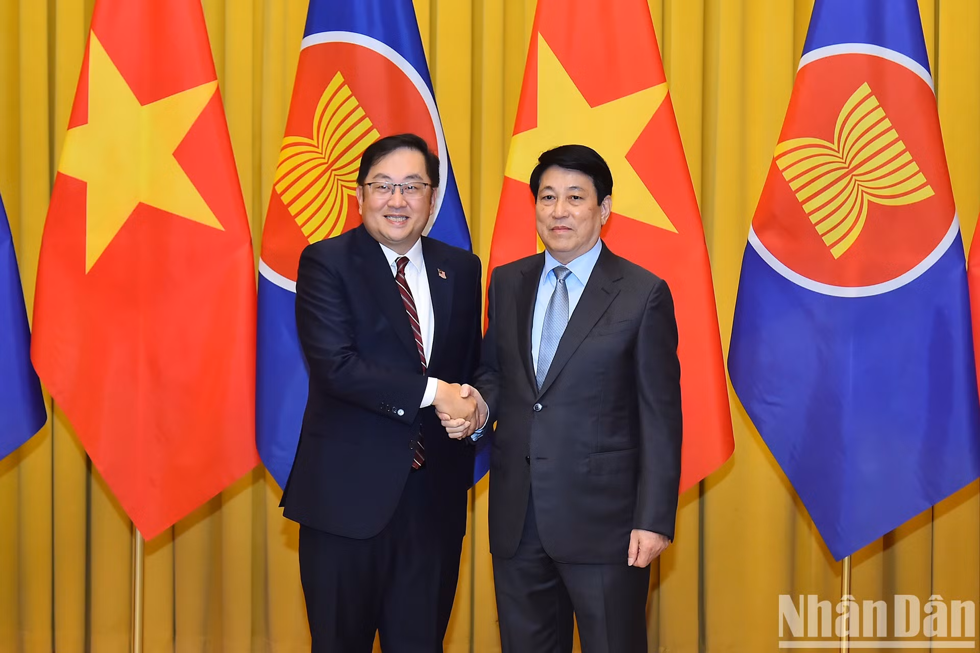 El presidente Luong Cuong y el embajador de Malasia en Vietnam, Dato' Tan Yang Thai (presidente de la Asean 2025). El presidente Luong Cuong y el embajador de Malasia en Vietnam, Dato' Tan Yang Thai (presidente de la Asean 2025).