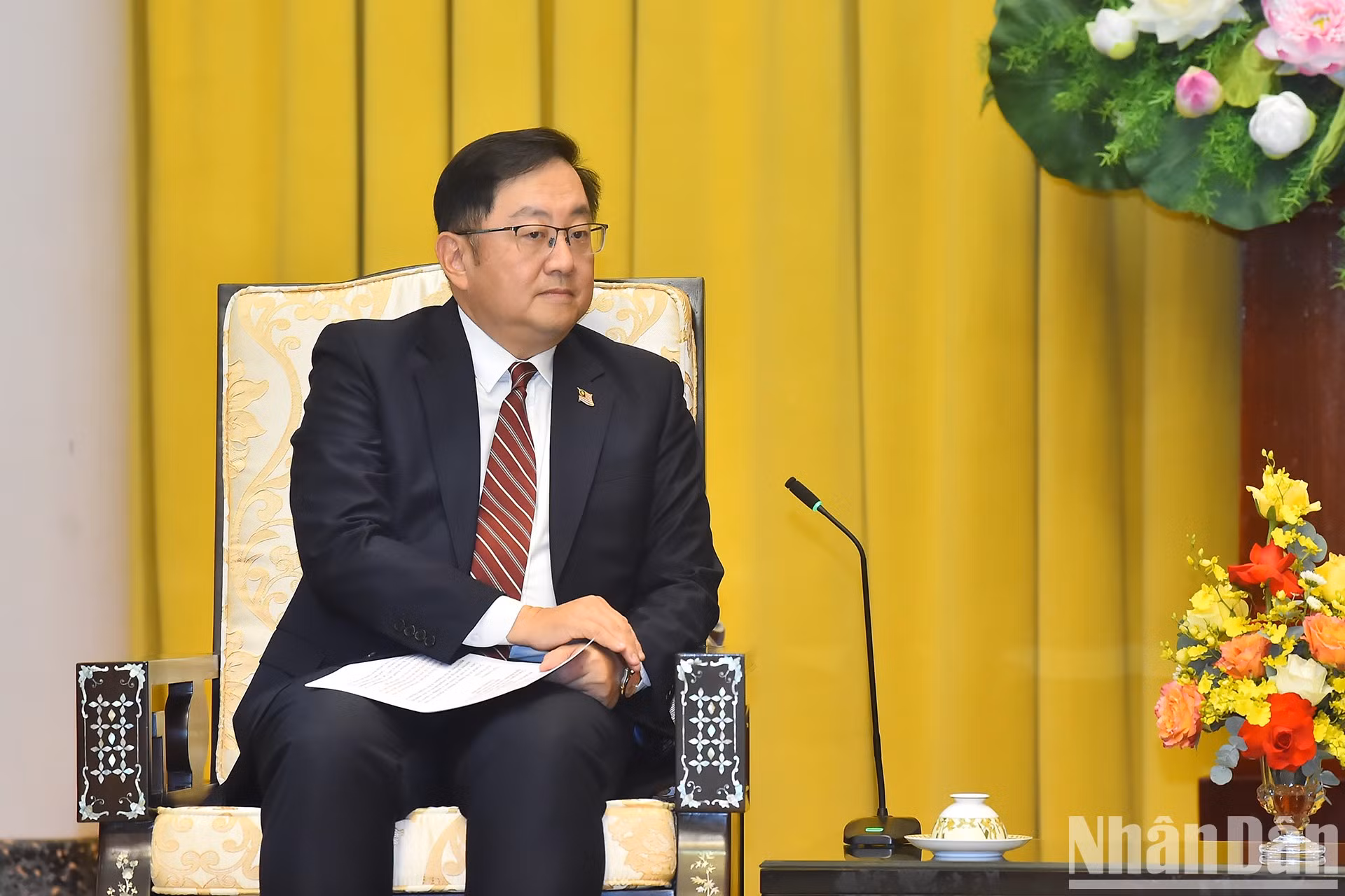 El embajador de Malasia en Vietnam, Dato' Tan Yang Thai, habla en representación de los jefes de misión diplomática de la Asean y Timor Oriental en la recepción. El embajador de Malasia en Vietnam, Dato' Tan Yang Thai, habla en representación de los jefes de misión diplomática de la Asean y Timor Oriental en la recepción.