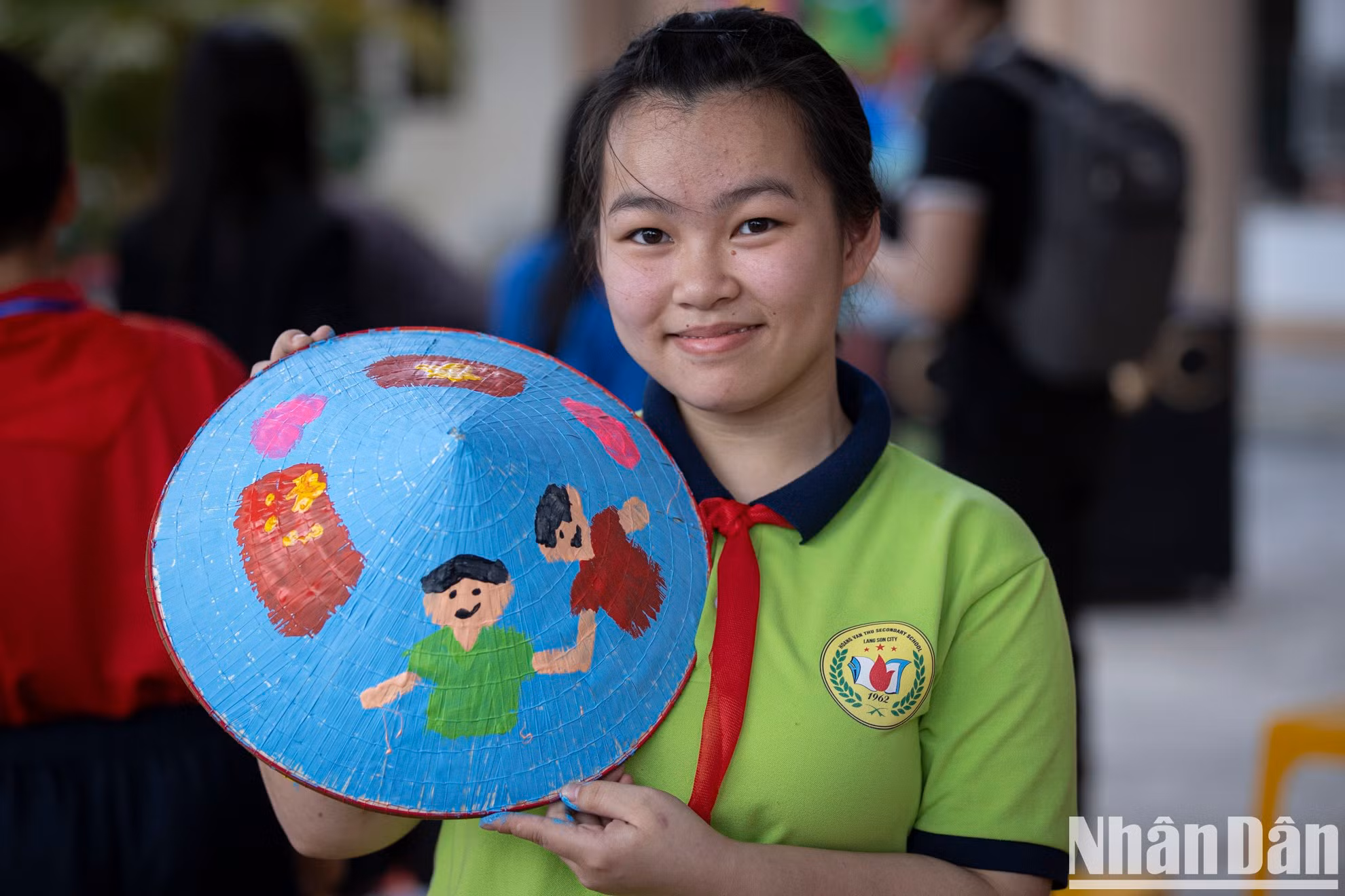 Nguyen Thanh Hao, estudiante de la Escuela Secundaria Hoang Van Thu, expresó su deseo de difundir la solidaridad y la amistad entre Vietnam y China.