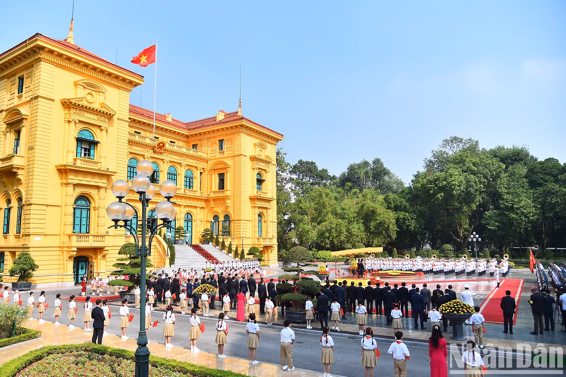 Escena de la ceremonia. Escena de la ceremonia.
