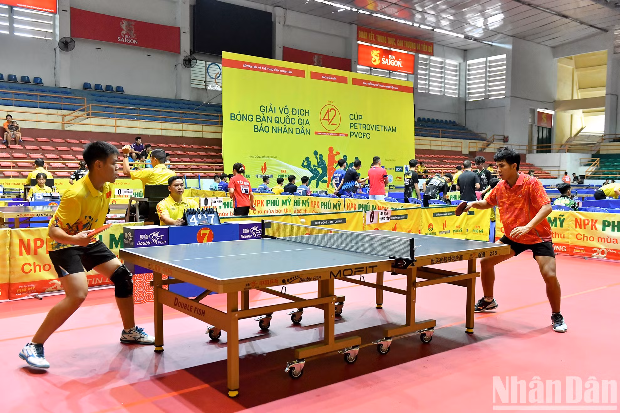 Partido por equipos masculino entre Dong Nai 2 y Ba Ria Vung Tau.