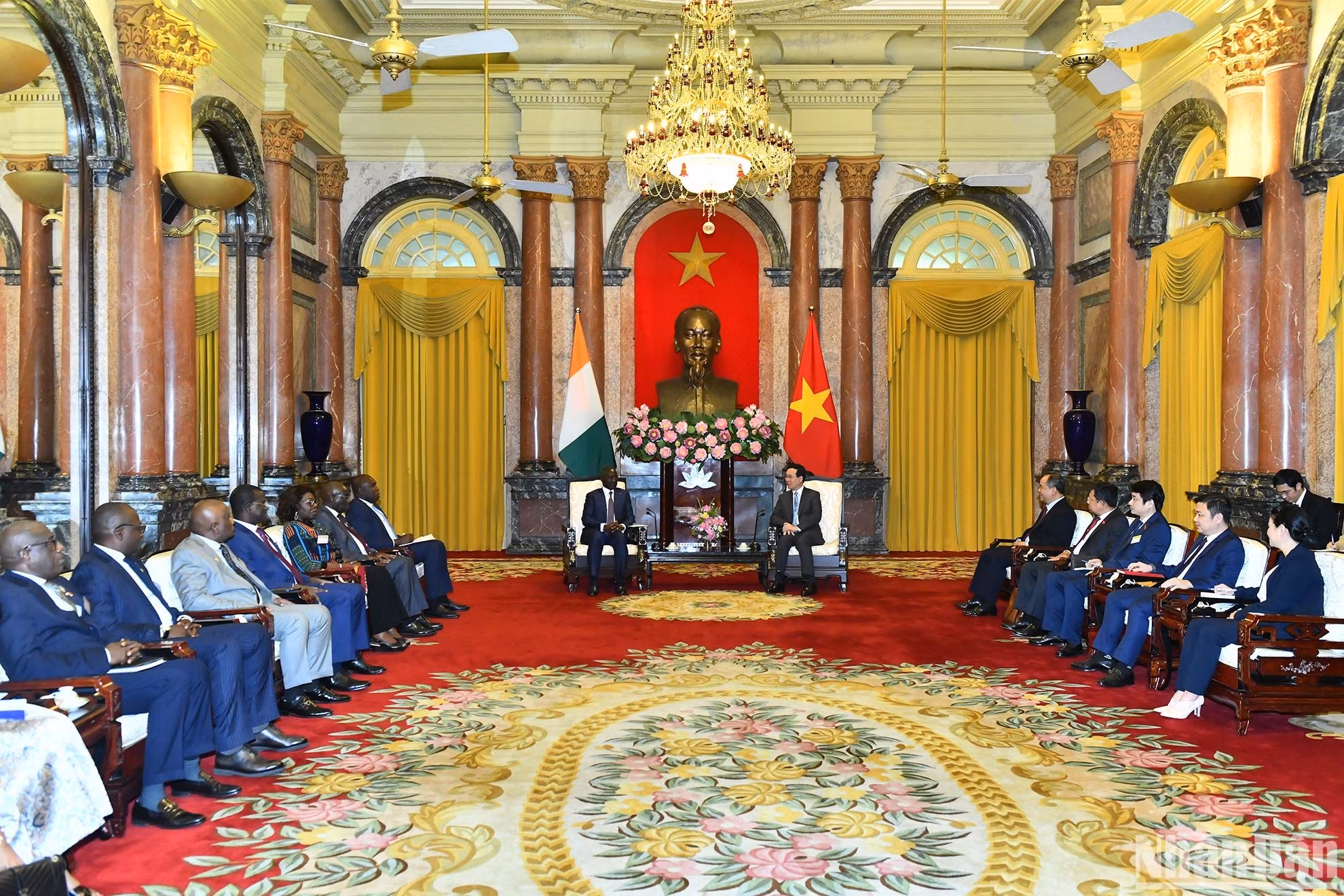 Escena de la reunión.