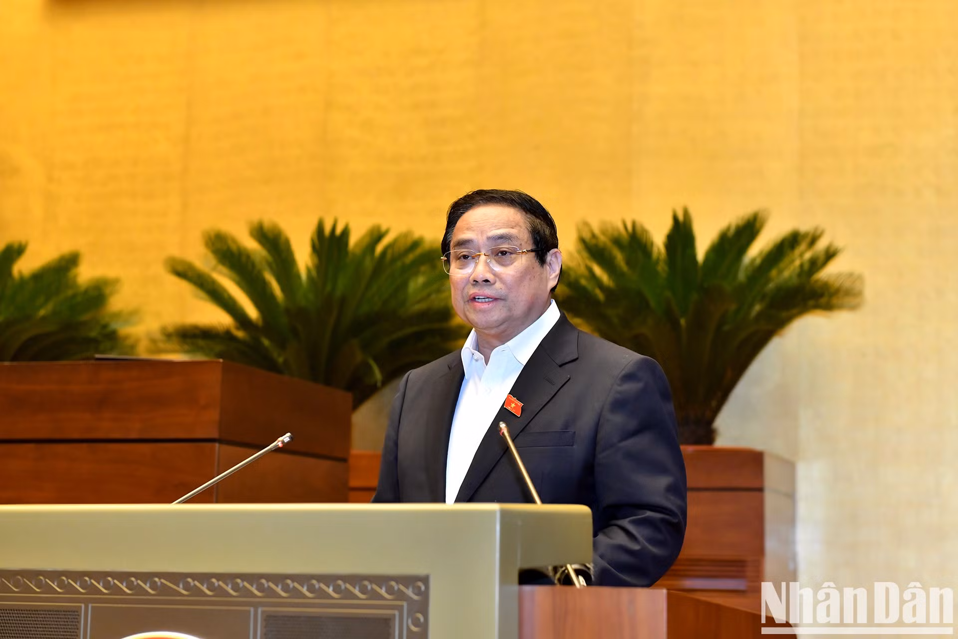 El primer ministro de Vietnam, Pham Minh Chinh, habla en el evento.