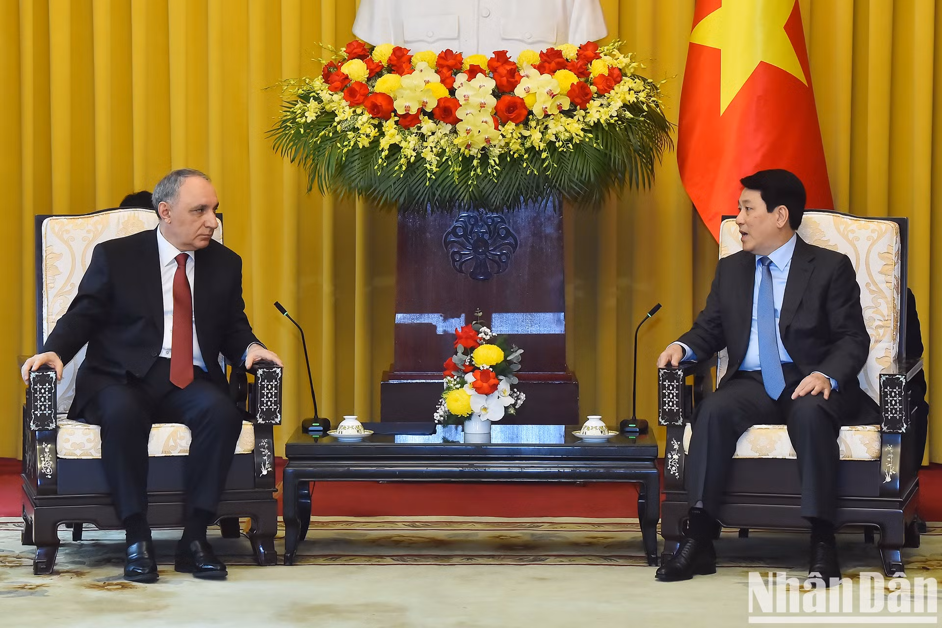 Luong Cuong y Kamran Bayram Aliyev en la cita.