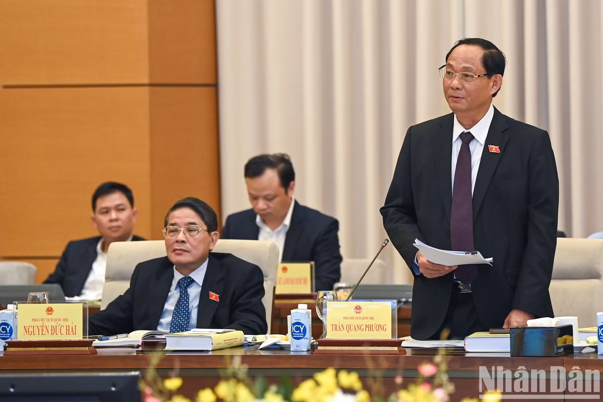 Habla Tran Quang Phuong, vicepresidente de la Asamblea Nacional.