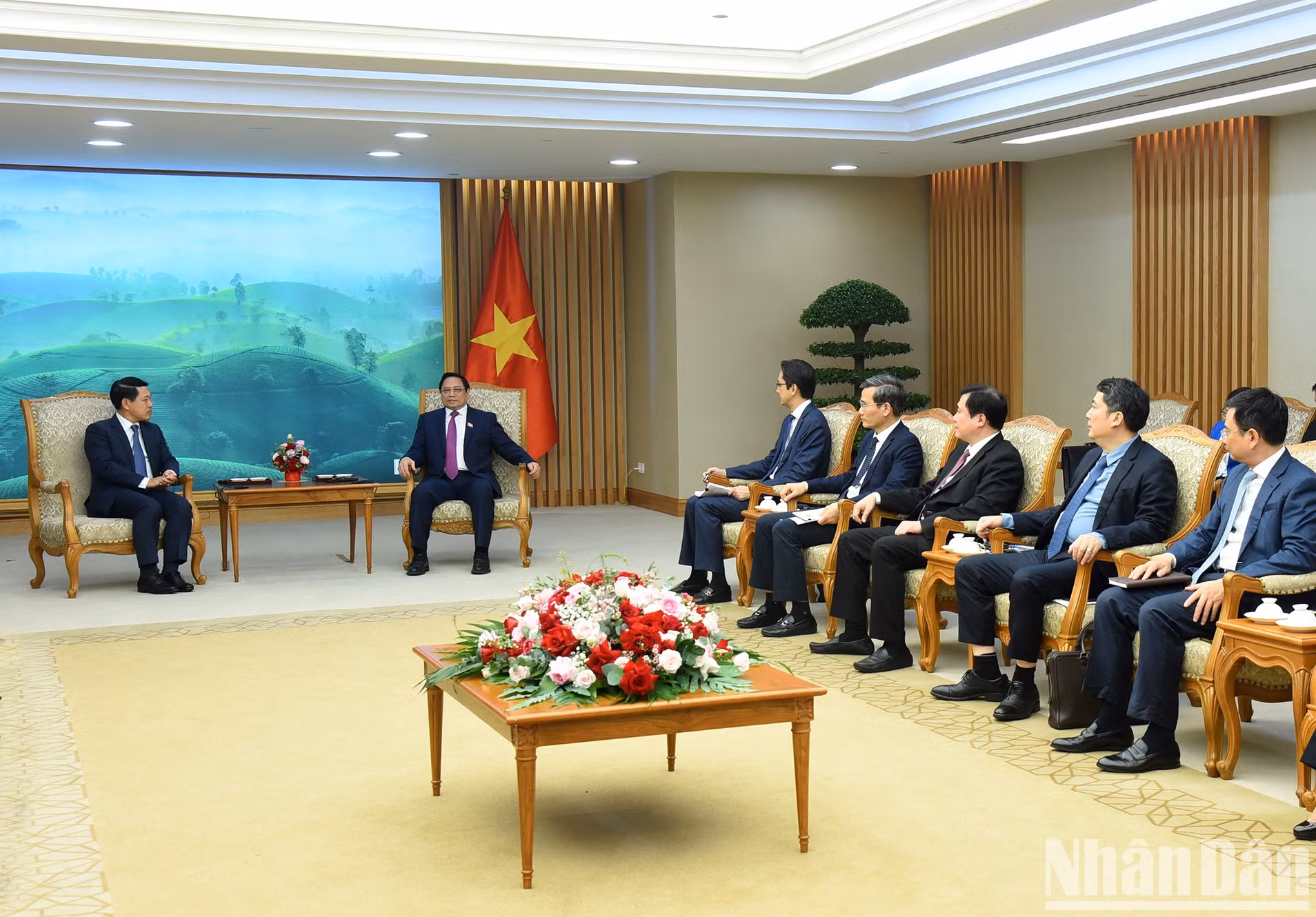 Delegados vietnamitas en la cita.