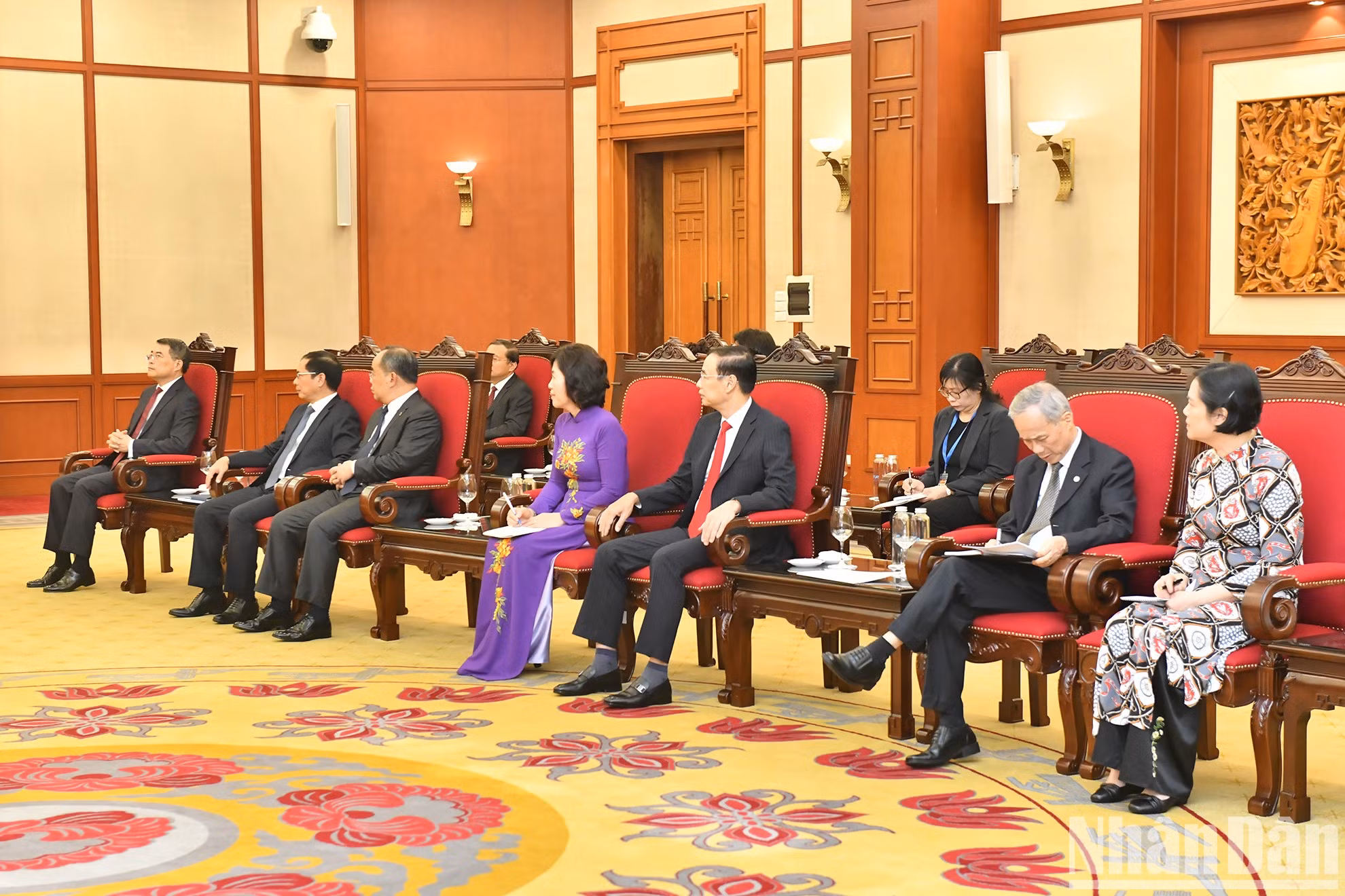 Delegados vietnamitas en el encuentro.