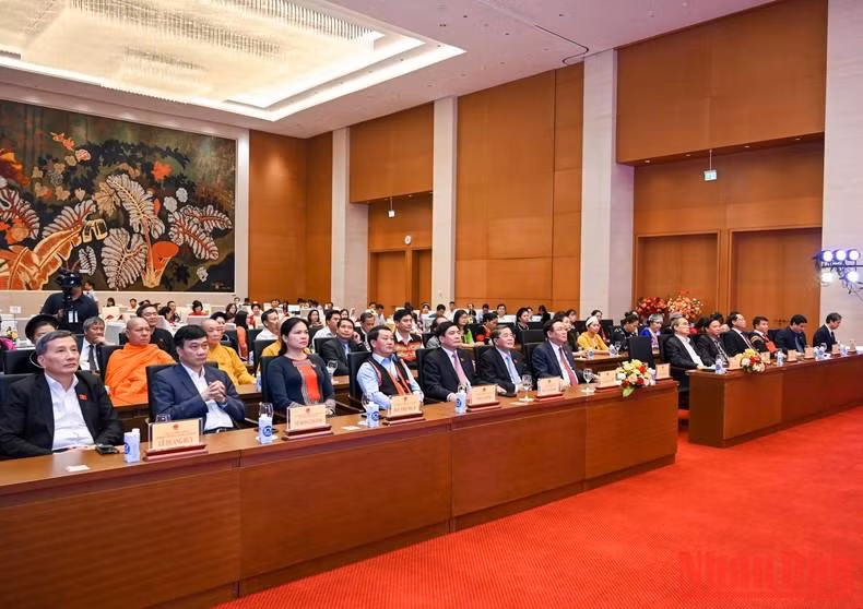 Los delegados asistentes a la reunión.