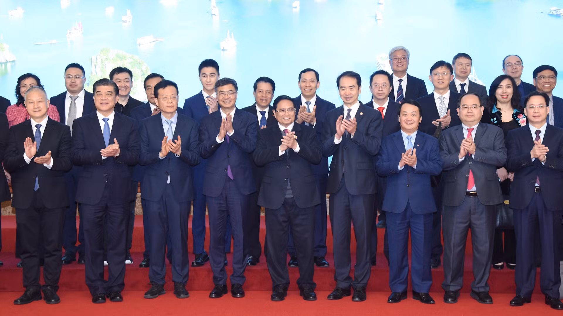 [Foto] Primer ministro de Vietnam recibe al secretario del Comité partidista en Guangxi