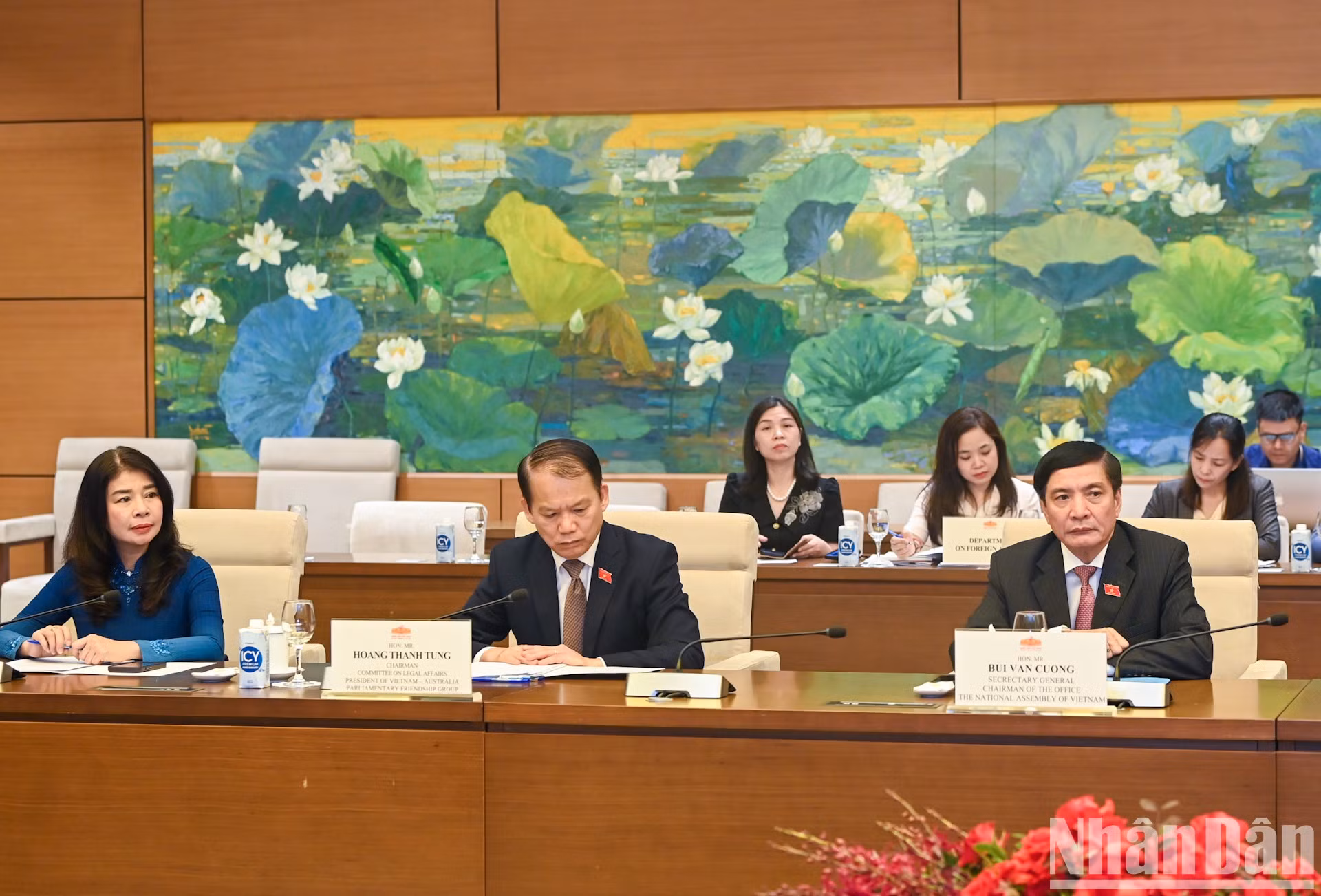 Delegados vietnamitas en la reunión.