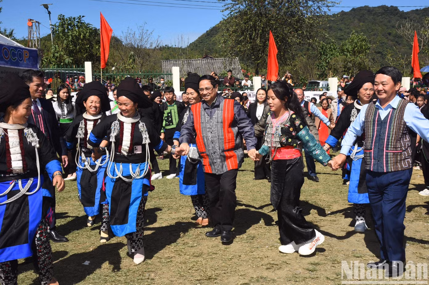[Foto] Primer ministro asiste al Festival de la Gran Unidad Nacional en Lai Chau