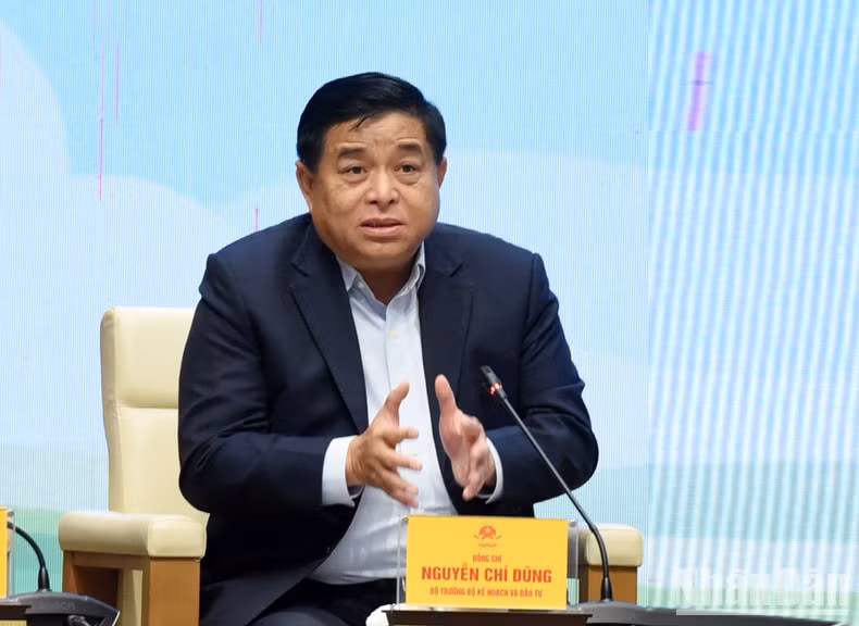 Habla el ministro de Planificación e Inversión, Nguyen Chi Dung.