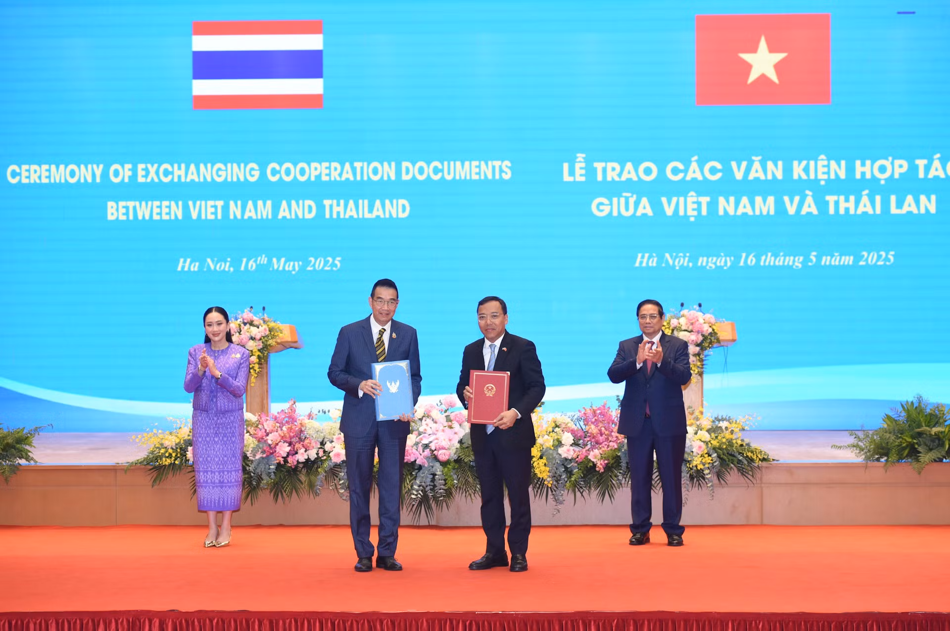 Firman el Memorando de Entendimiento entre el Ministerio de Industria y Comercio de Vietnam y el Ministerio de Comercio de Tailandia sobre cooperación en economía y comercio. Firman el Memorando de Entendimiento entre el Ministerio de Industria y Comercio de Vietnam y el Ministerio de Comercio de Tailandia sobre cooperación en economía y comercio.