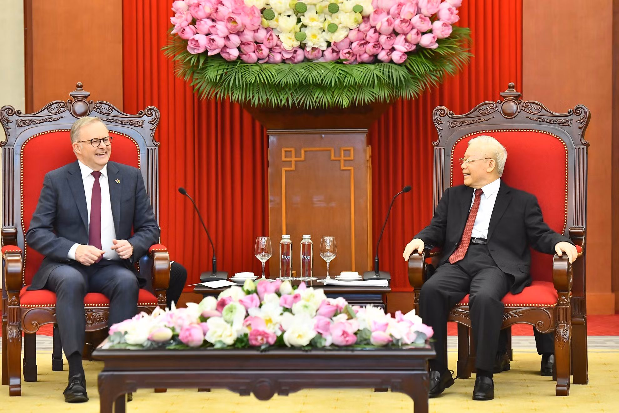 El máximo dirigente partidista de Vietnam y el jefe de Gobierno australiano en el encuentro.