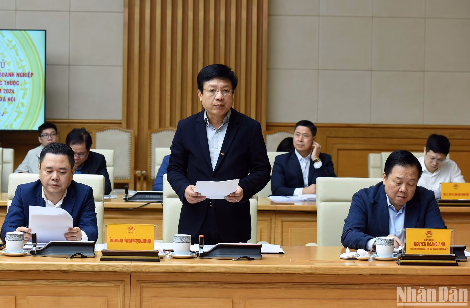 Ho Sy Hung, vicepresidente del Comité de Gestión del Capital Estatal en las empresas, en la cita. Ho Sy Hung, vicepresidente del Comité de Gestión del Capital Estatal en las empresas, en la cita.