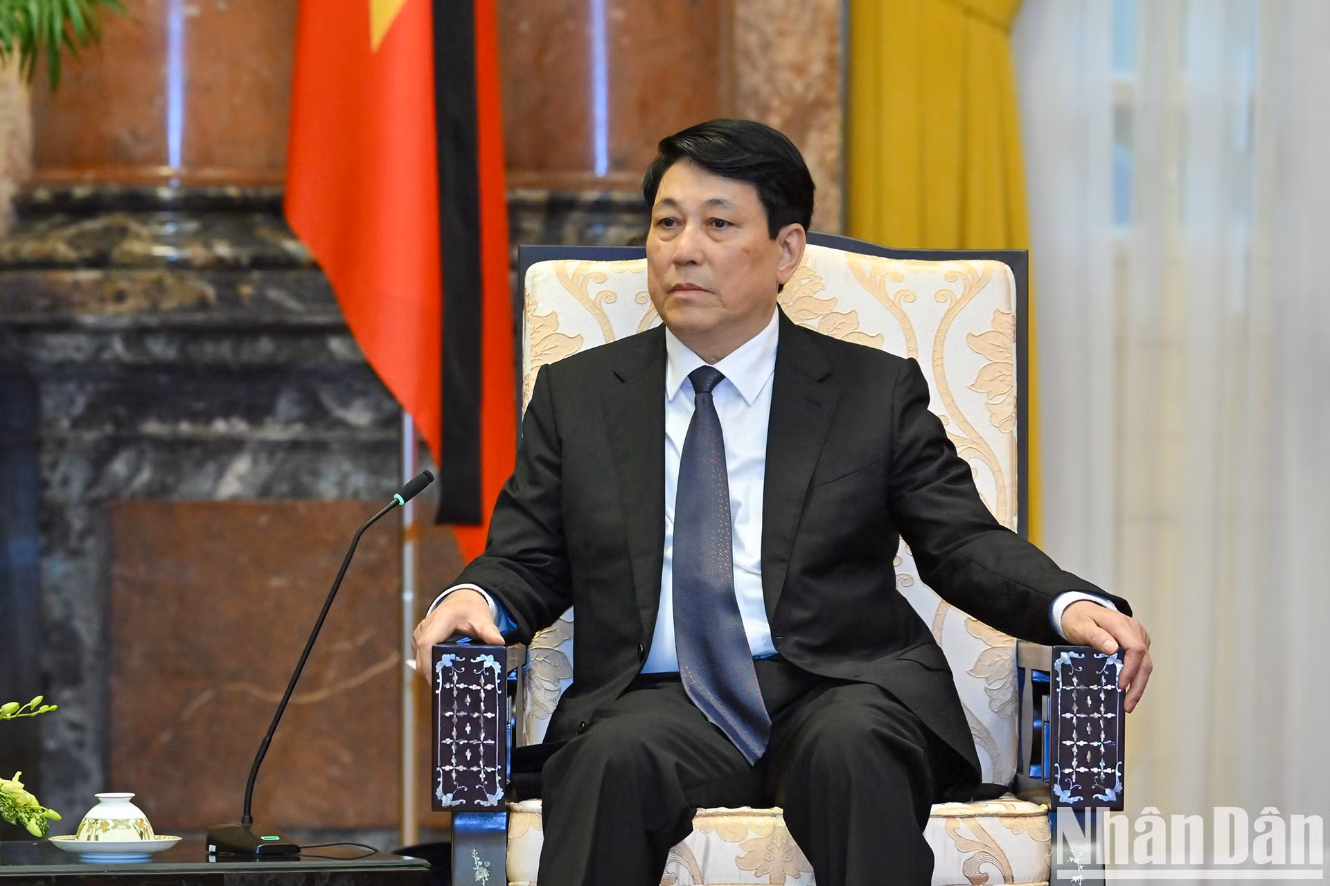 Luong Cuong habla en el encuentro. Luong Cuong habla en el encuentro.
