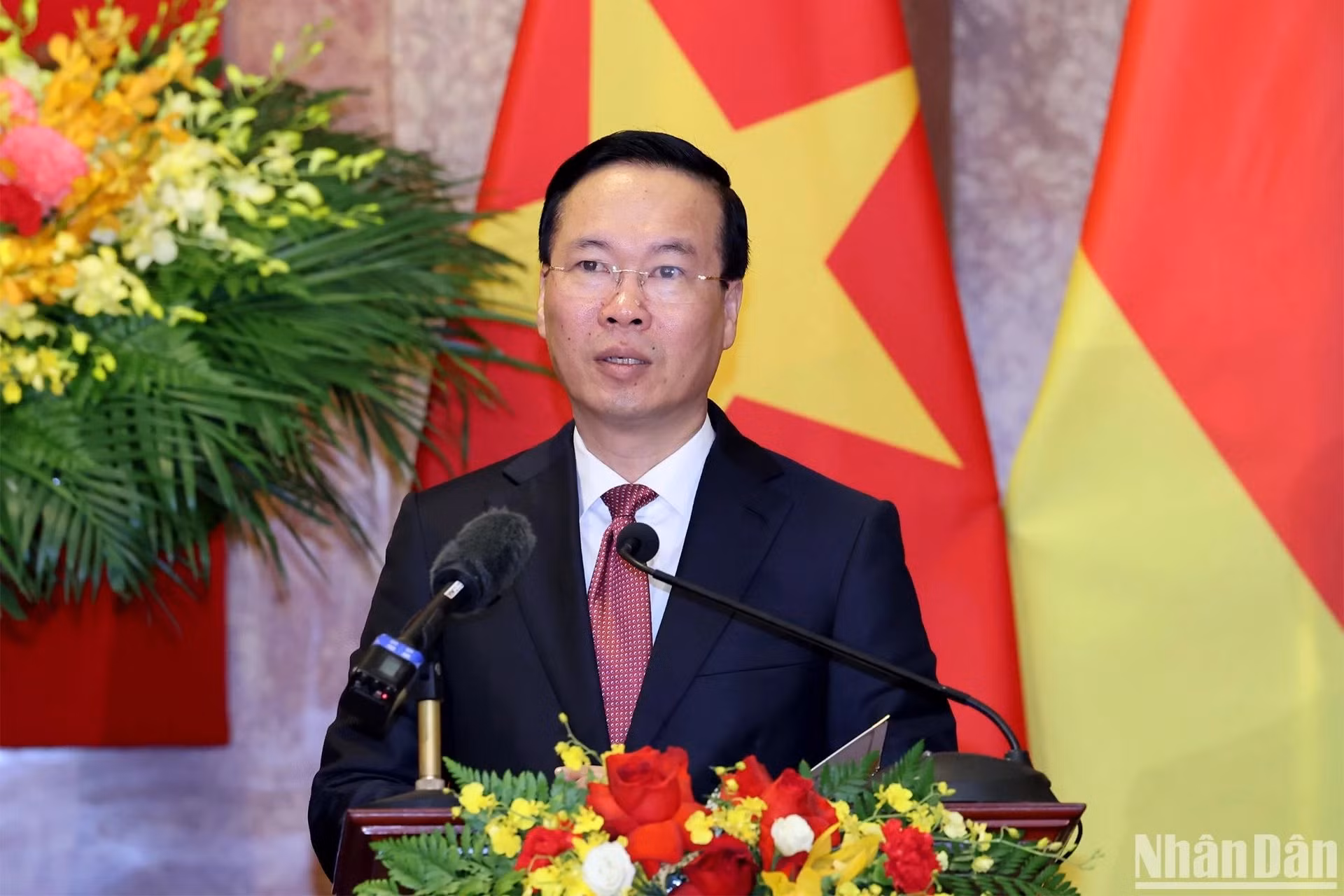 El presidente vietnamita Vo Van Thuong en la conferencia de prensa. El presidente vietnamita Vo Van Thuong en la conferencia de prensa.