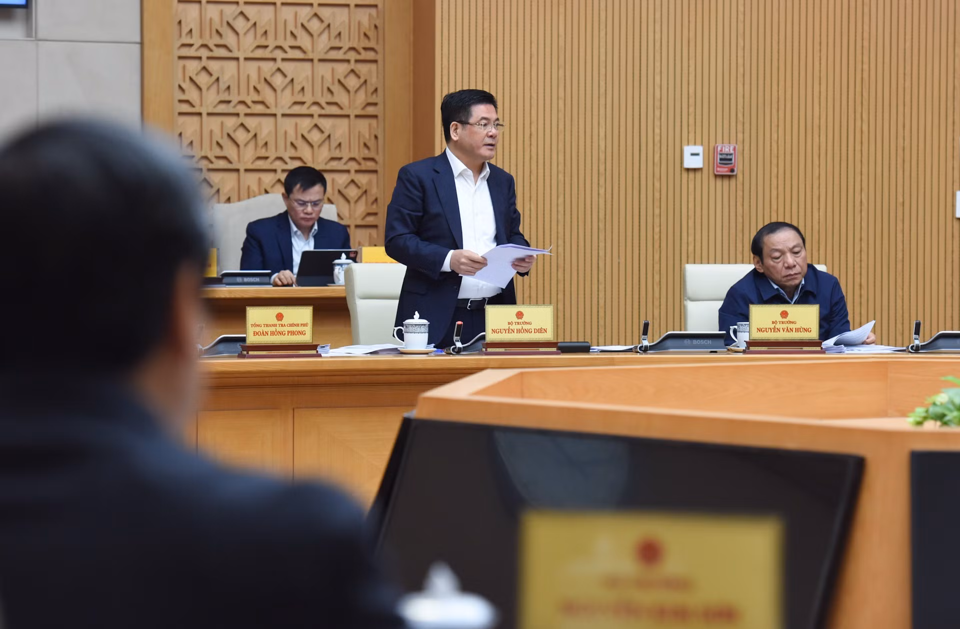 El ministro de Industria y Comercio, Nguyen Hong Dien. El ministro de Industria y Comercio, Nguyen Hong Dien.