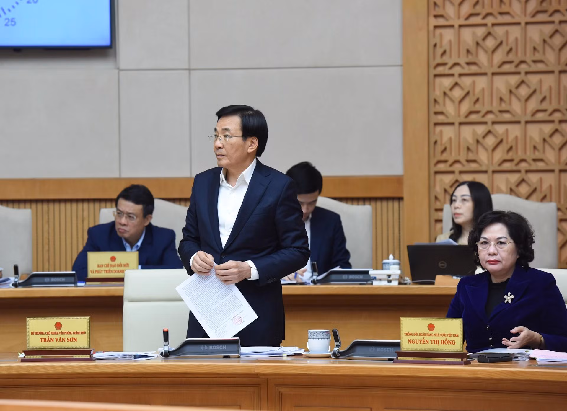 El ministro y jefe de la Oficina Gubernamental, Tran Van Son. El ministro y jefe de la Oficina Gubernamental, Tran Van Son.