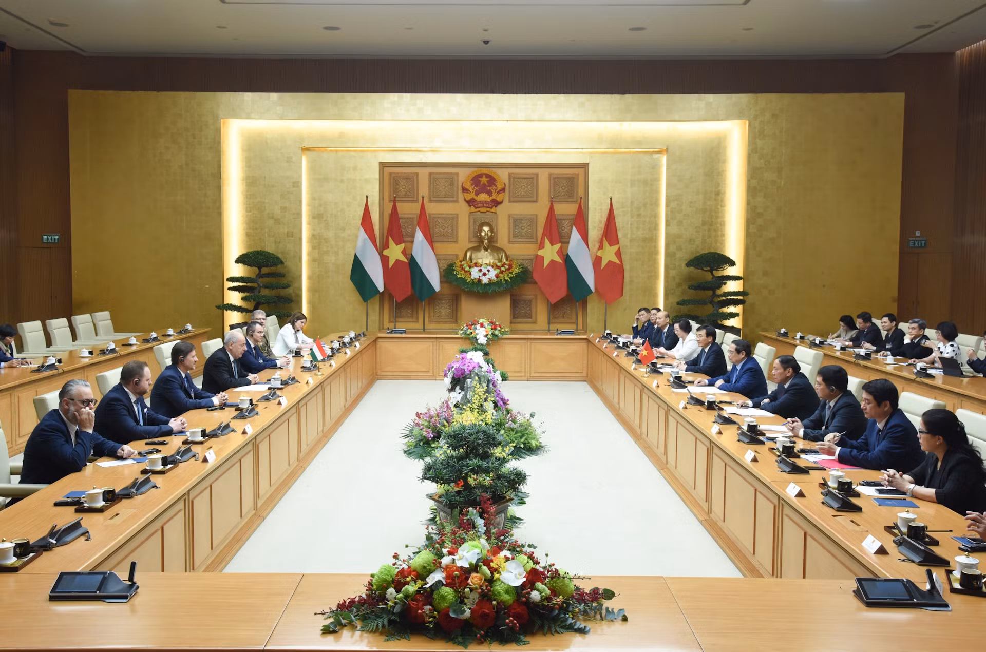 Panorama de la reunión.