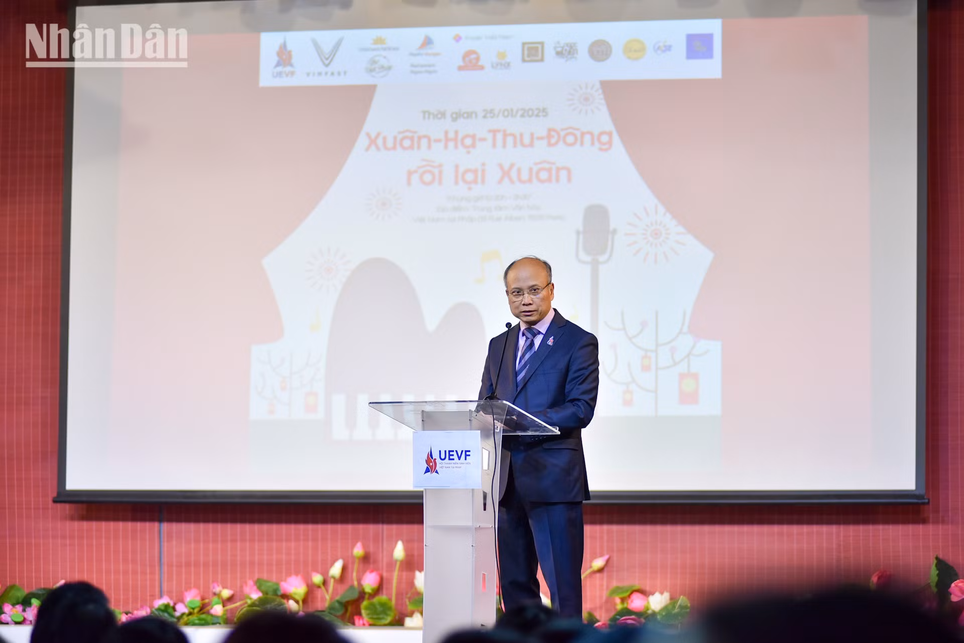 En su intervención, el embajador de Vietnam en Francia, Dinh Toan Thang, destaca los hitos memorables en 2024 para Vietnam y sus ciudadanos en ultramar, incluidos los radicados en el país galo, así como para la mencionada unión.
