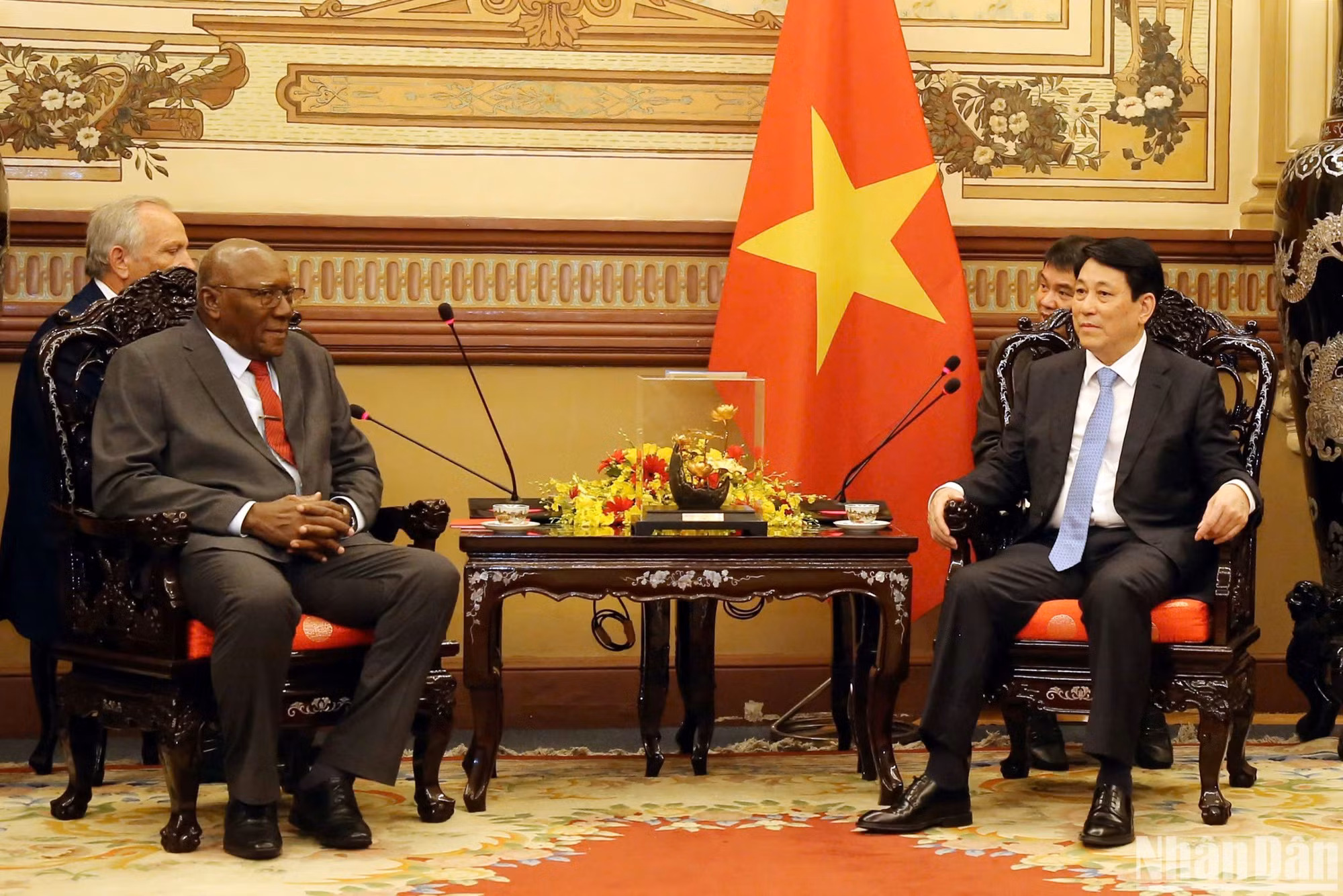 [Foto] Presidente de Vietnam se reúne con subjefe de Estado cubano