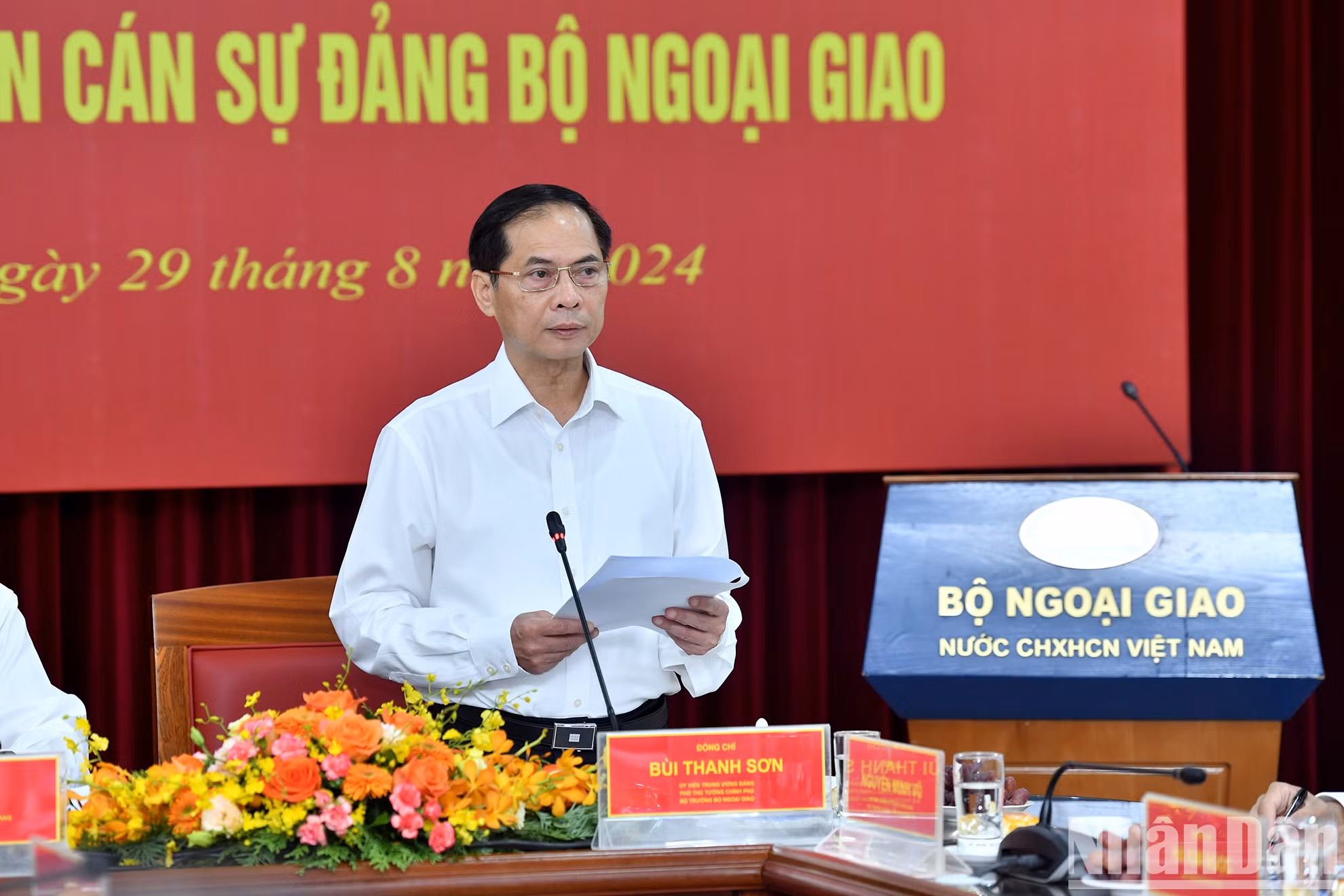 El vice primer ministro y titular de Relaciones Exteriores, Bui Thanh Son.