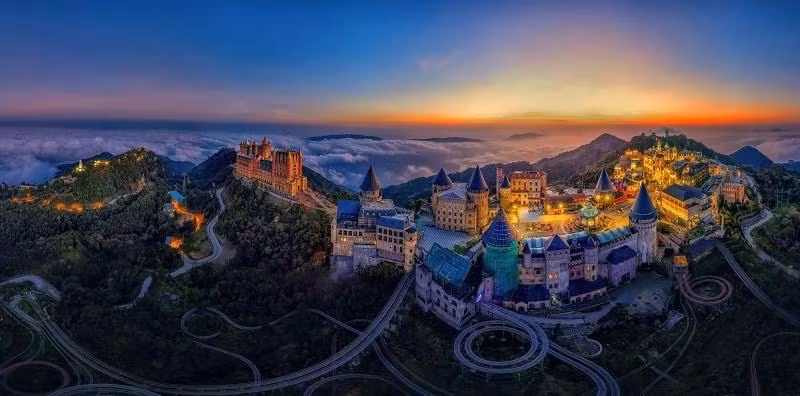 La obra “Ba Na Hills-Da Nang” del autor Huynh Van Truyen recibe el premio de consolación.